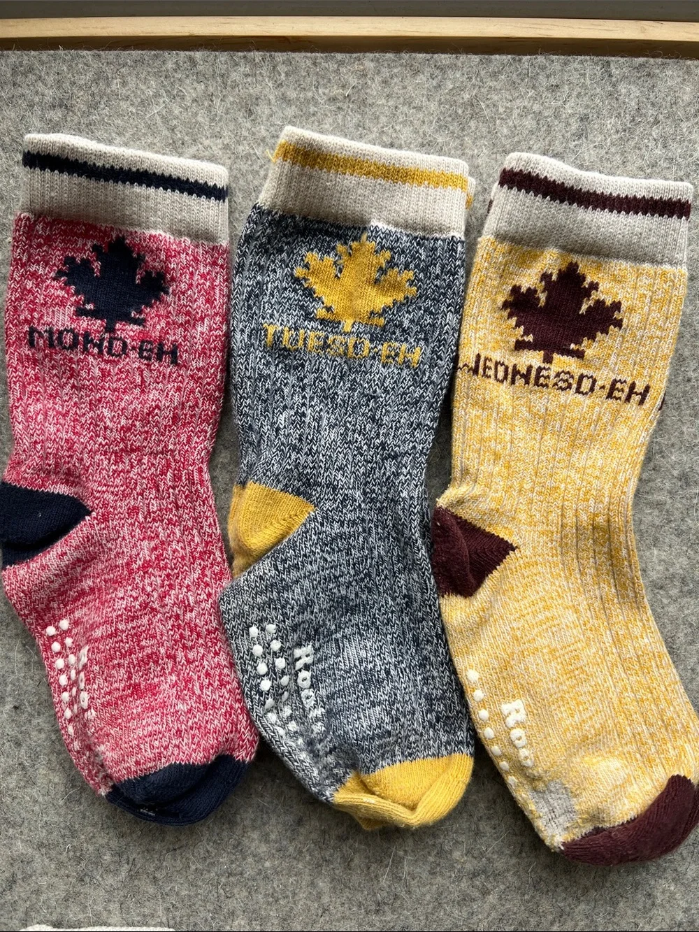 Roots toddler days of the week socks